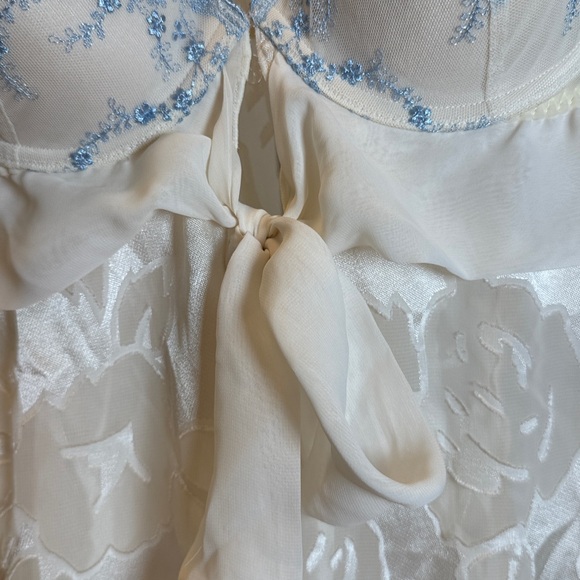 Ivory Satin & Lace Chemise Nightdress with Blue Embroidery - Picture 6 of 7